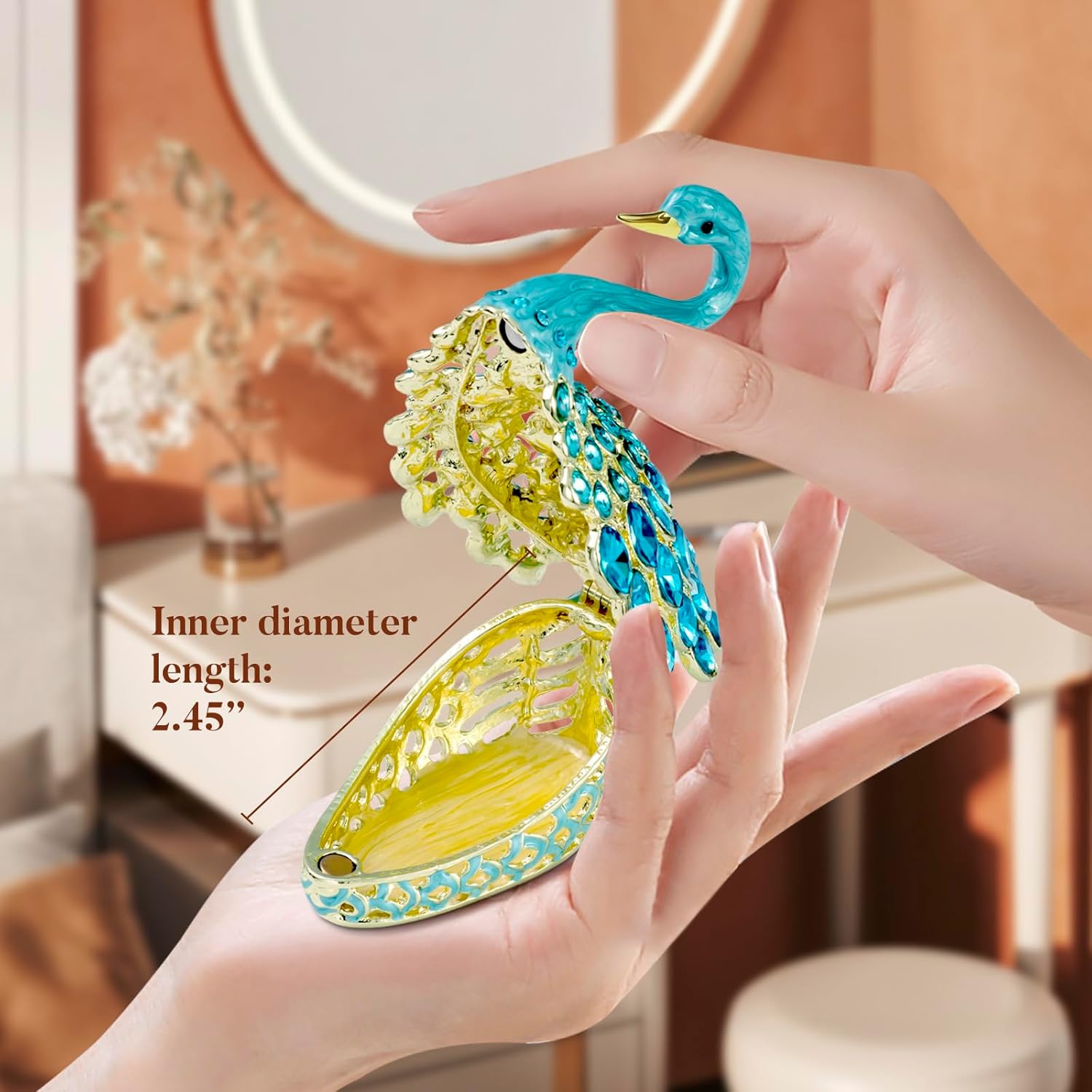 Product 4 Image of a Swan Trinket
